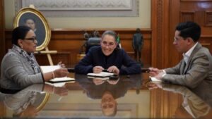 Claudia Sheinbaum invita al Papa León XIV a visitar México